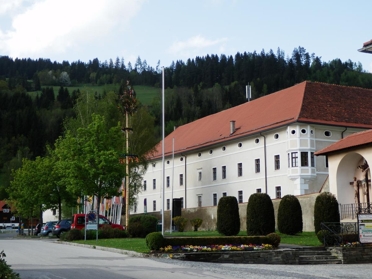 Kronenwirt Gurk Exterior photo