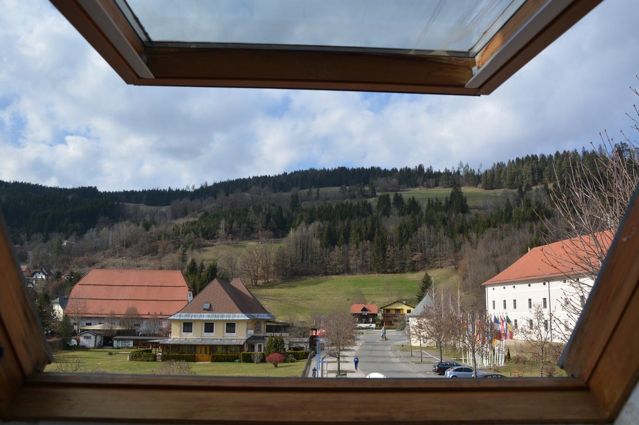 Kronenwirt Gurk Exterior photo